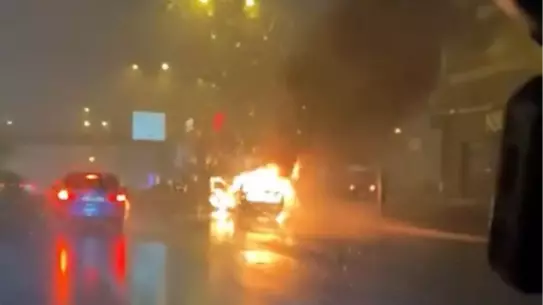 Avcılar’da LPG’li Araç Yangını: Trafik Güvenliği Uyarısı