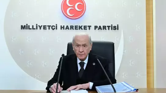 Bahçeli'den SDG'ye Sert Eleştiri: Terör Örgütü İddiaları ve Suriye'de Kontrol Kaybı Uyarısı