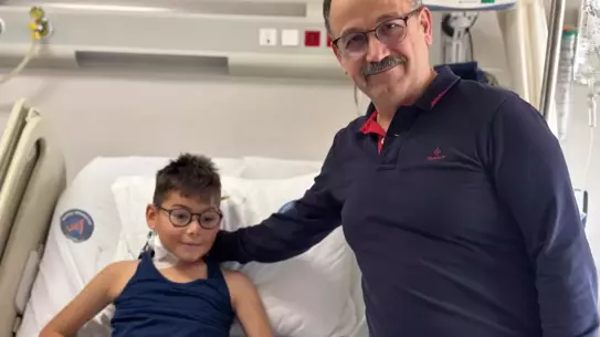 63 Yaşındaki Dede Bekir, Torununa Böbrek Nakliyle Hayat Kattı