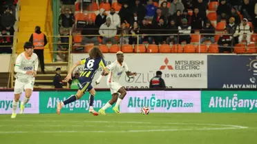 Fenerbahçe, Alanyaspor'u 3-2'lik Çekişmeli Galibiyetle Geçti
