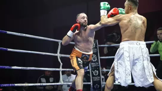 Şükrü Altay, Tek Gecede Üç WBC Kemerini Kazandı