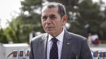 Galatasaray Başkanı Dursun Özbek Soyunma Odasında Takımını Motive Etti