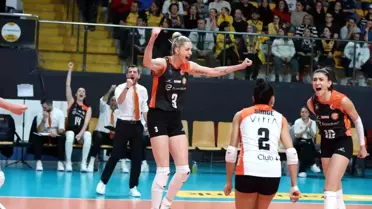Eczacıbaşı Dynavit, V. Bank'ı 3-1'lik Galibiyetle Geride Bıraktı