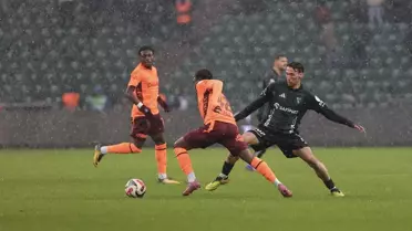 Kocaelispor ve Trabzonspor İlk Yarıda 1-1 Eşitlikle Karşı Karşıya