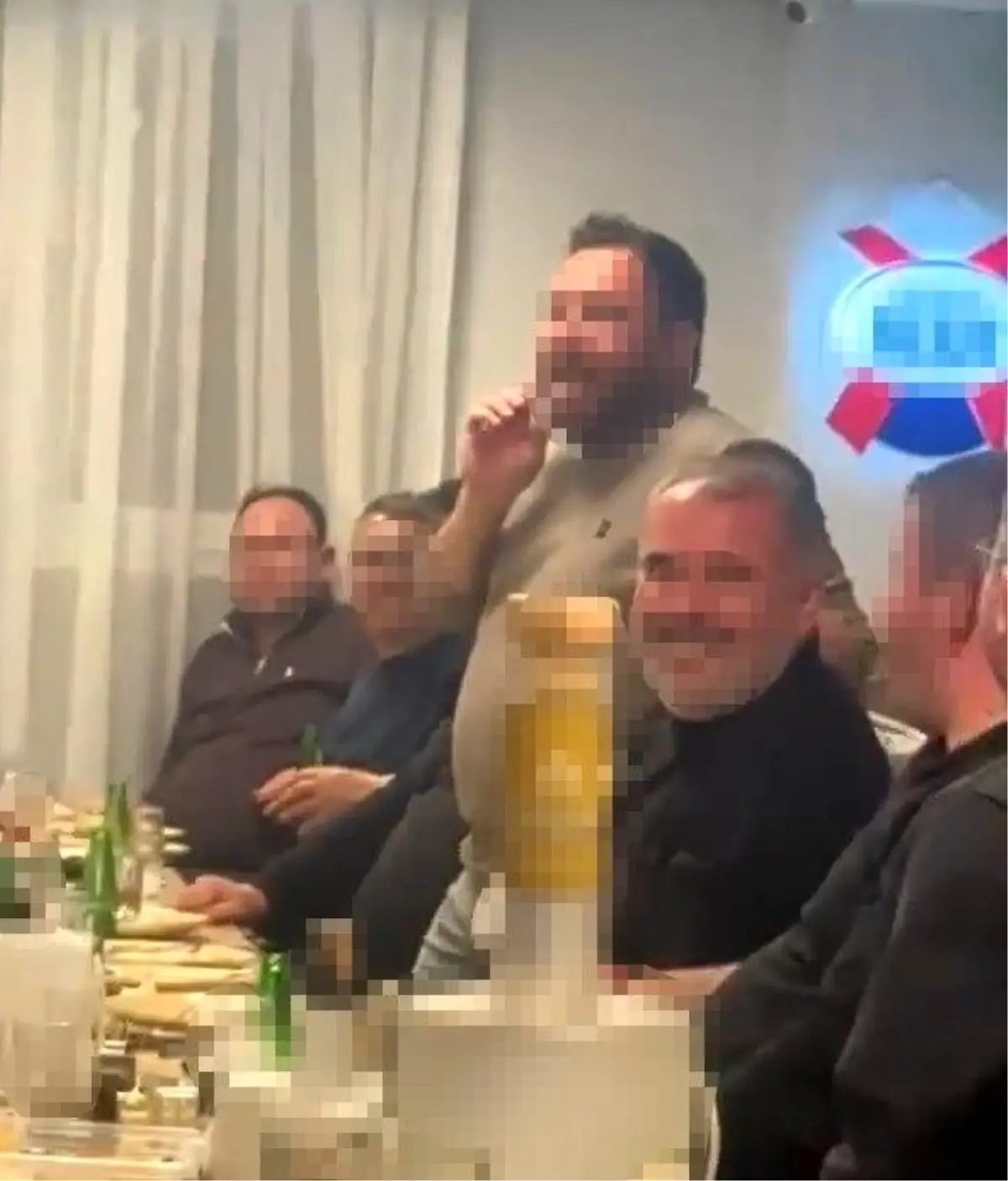 Burdur’da Alkol Masasında Sela Okunması Olayı Gündemde