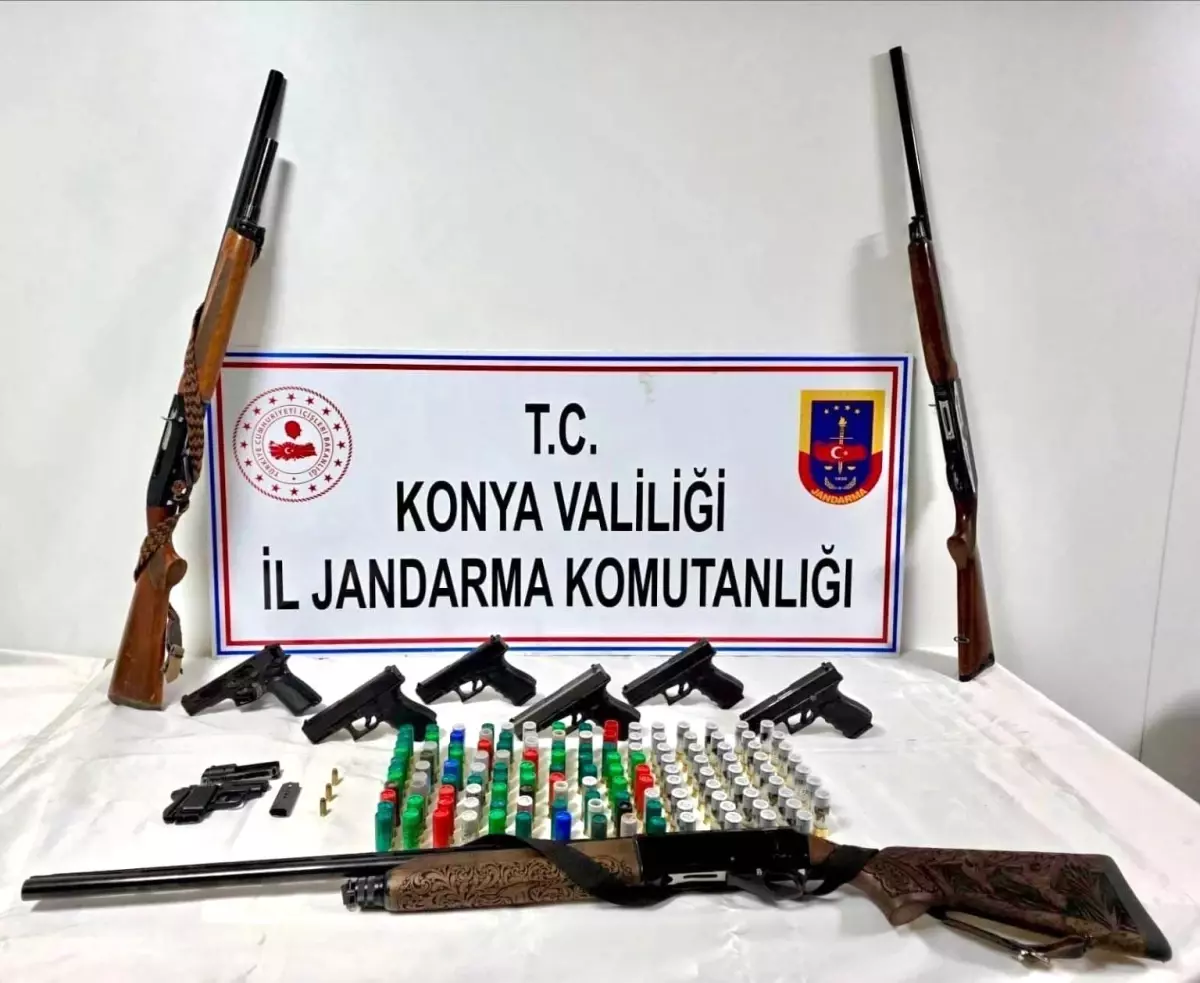 Konya’da Jandarma Operasyonu: Ruhsatsız Silah Şebekesi Çökertildi, 2 Şüpheli Tutuklandı