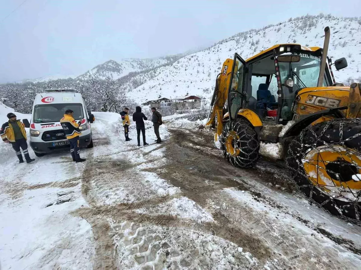 Siirt’te Kar Yağışı Hastaları Zor Duruma Soktu: Acil Ulaşım Çözümleri