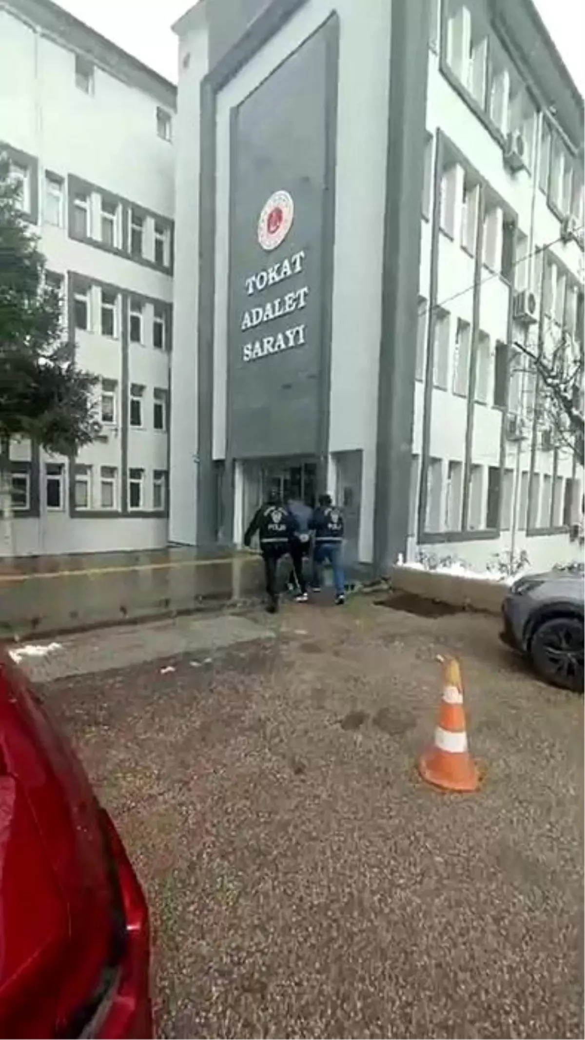 Tokat’ta 33 Yıllık Hapis Cezası Olan Kaçak Hükümlü Operasyonla Yakalandı
