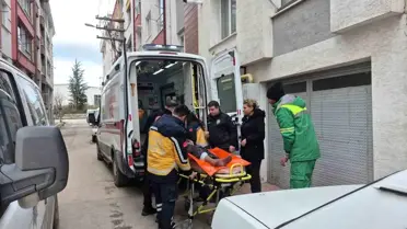 Eskişehir'de 86 Yaşındaki Kadına Polis Müdahalesi: Kapı Kırılarak Kurtarıldı