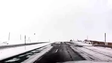 Yoğun Kar Yağışı Kayseri-Malatya ve Kayseri-Kahramanmaraş Yollarını Çift Yönlü Ulaşıma Kapatıyor