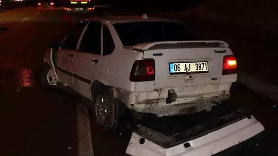 Havza’da Araç Kontrolünü Kaybeden Sürücü Kaldırıma Çarptı, 2 Yaralı