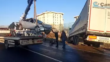 Buzlu yolda zincirleme kaza