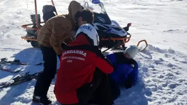 Bursa’da Uludağ’da Kar Fırtınası Nedeniyle Mahsur Kalan Vatandaşlara Jandarma Arama Kurtarma Timi Müdahale Etti