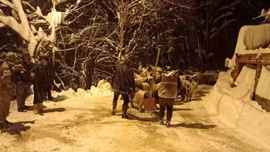 Çığ sonrası enkaz görüntüsü