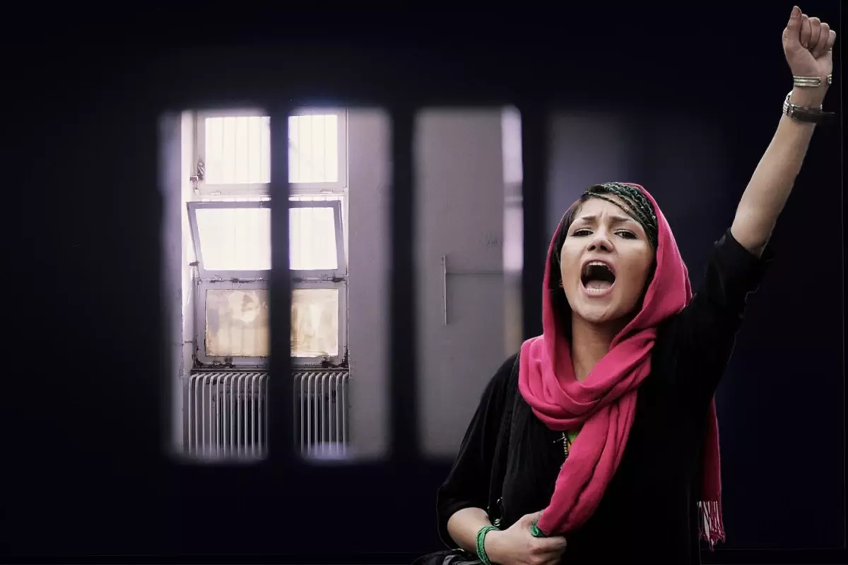 İran’da Gözaltındaki Protestoculara Yönelik Şok İddialar: Zorla Çıplak Bırakma ve Soğuk Su Saldırısı