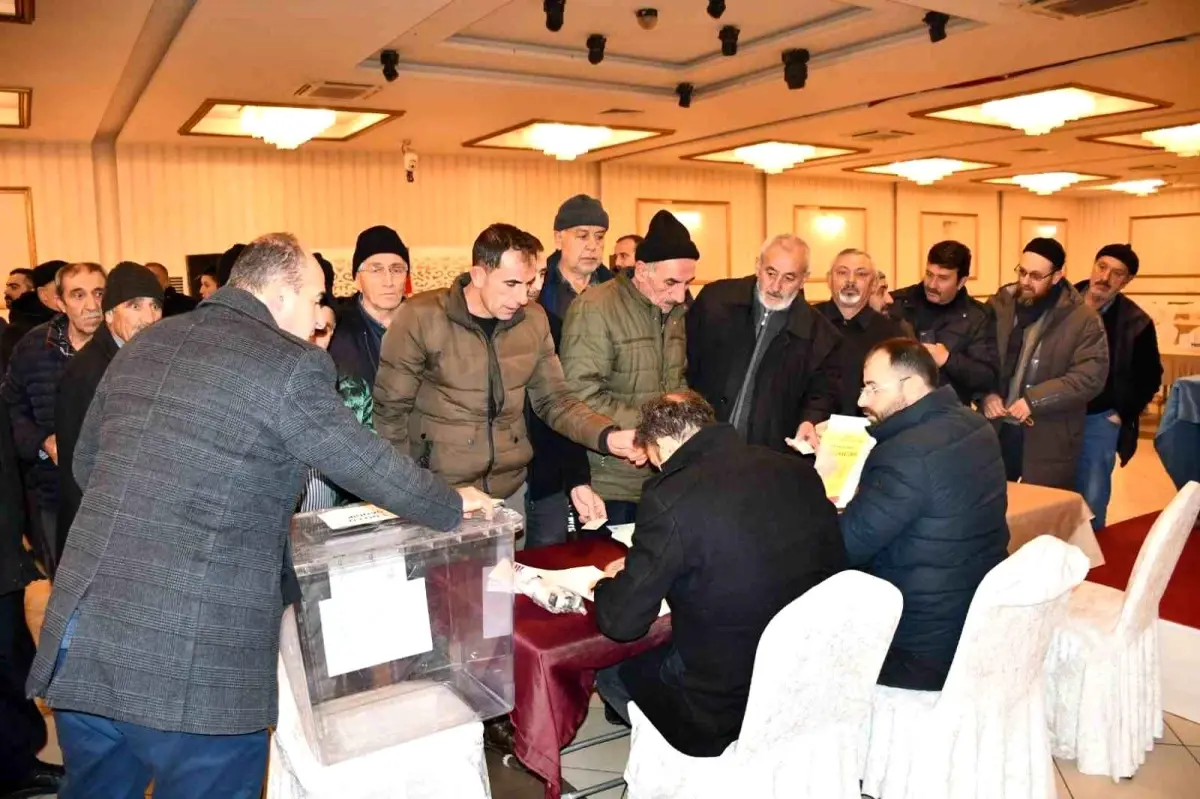 Yaşar Polat, Tomarza Esnaf ve Sanatkarlar Odası Başkanlığına Yeniden Seçildi