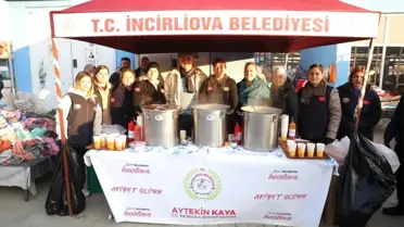 Etkinlikte dağıtılan sıcak çorba ve Başkan Kaya’nın esnafla sohbeti