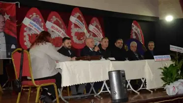 Karacabey Esnaf Odası toplantı salonunda yeni başkanın fotoğrafı