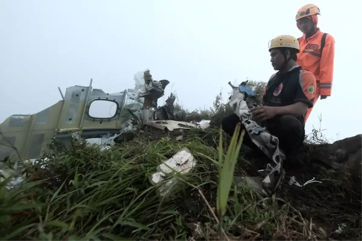 Güney Sulawesi'de Uçak Kazası: 10 Yolcudan 1'i Hayatta Kalmadı