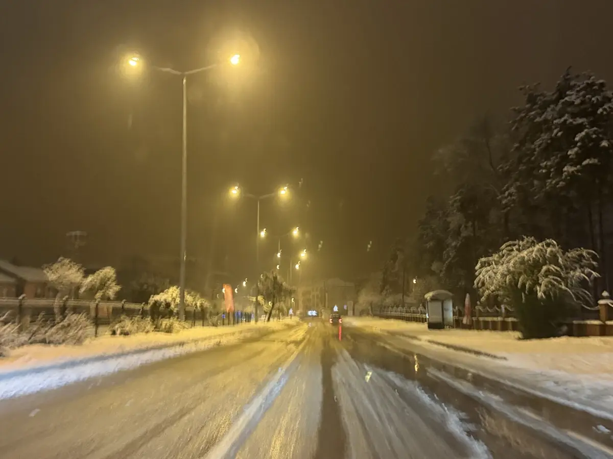 Bartın’da Şiddetli Kar Yağışı 65 Köyün Yolunu Kapattı