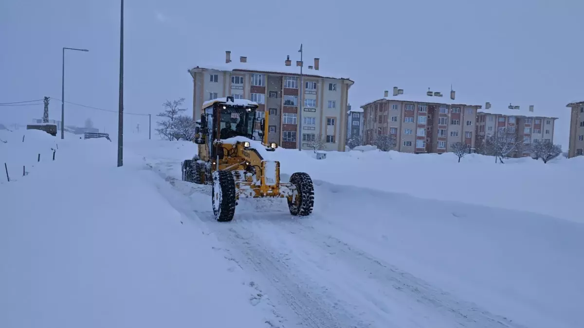 Bitlis'te Kar Engelini Aşan Kurtarma Ekipleri Hastayı Zamanında Hastaneye Ulaştırdı