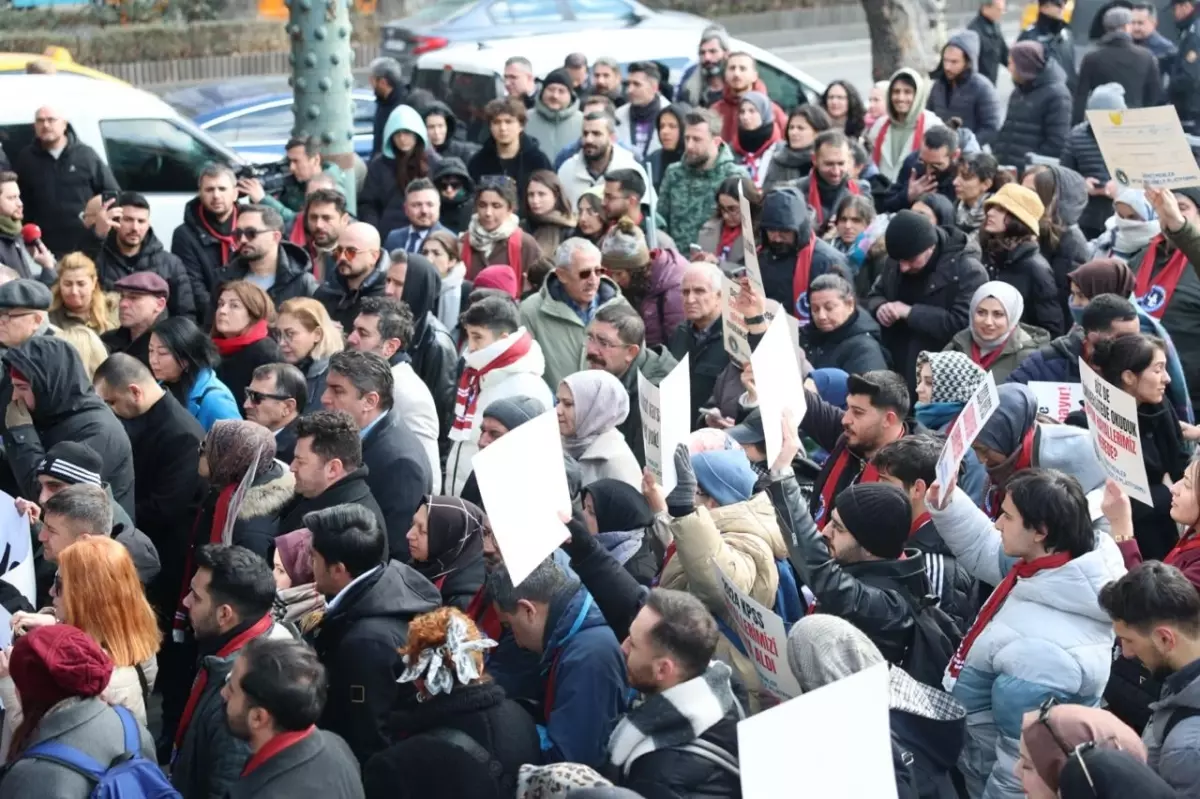 Eğitim-Bir-Sen, Atama Bekleyen Öğretmenlerin Sorunlarını Gündeme Taşıdı