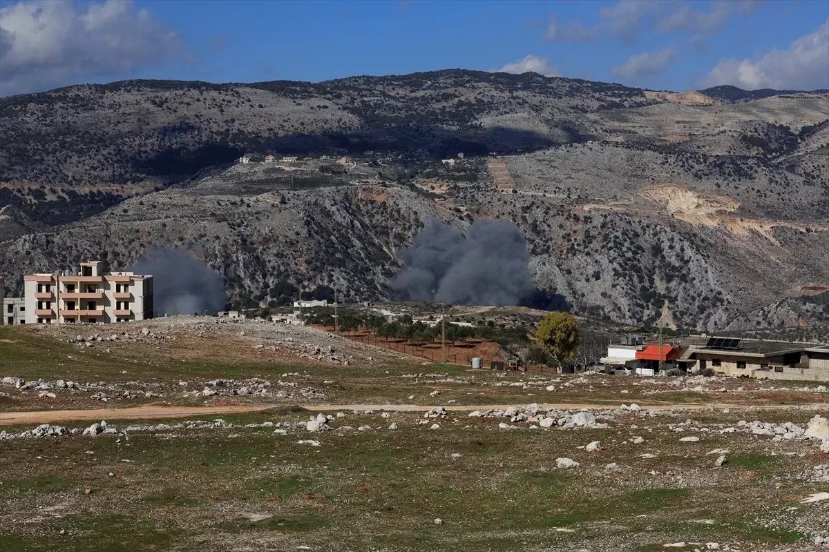 İsrail'in Güney Lübnan Hava Saldırıları Ateşkesi Zorluyor