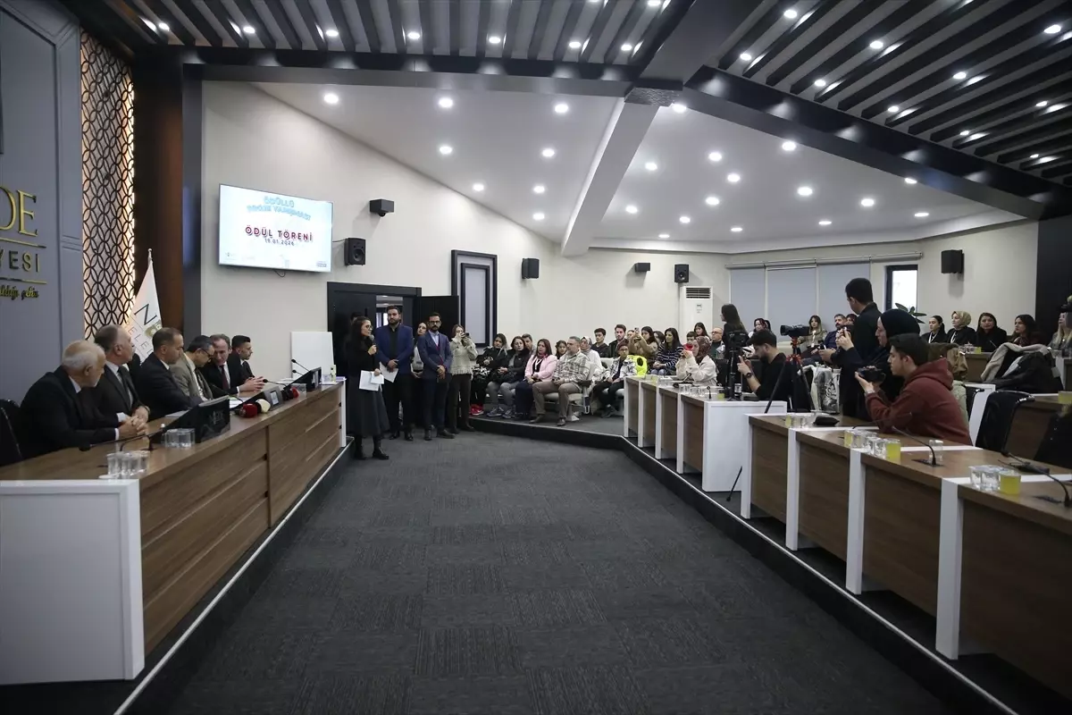 Niğde Belediyesi'nden 'Fikrini Paylaş' Yarışması Ödül Töreni Coşkusu