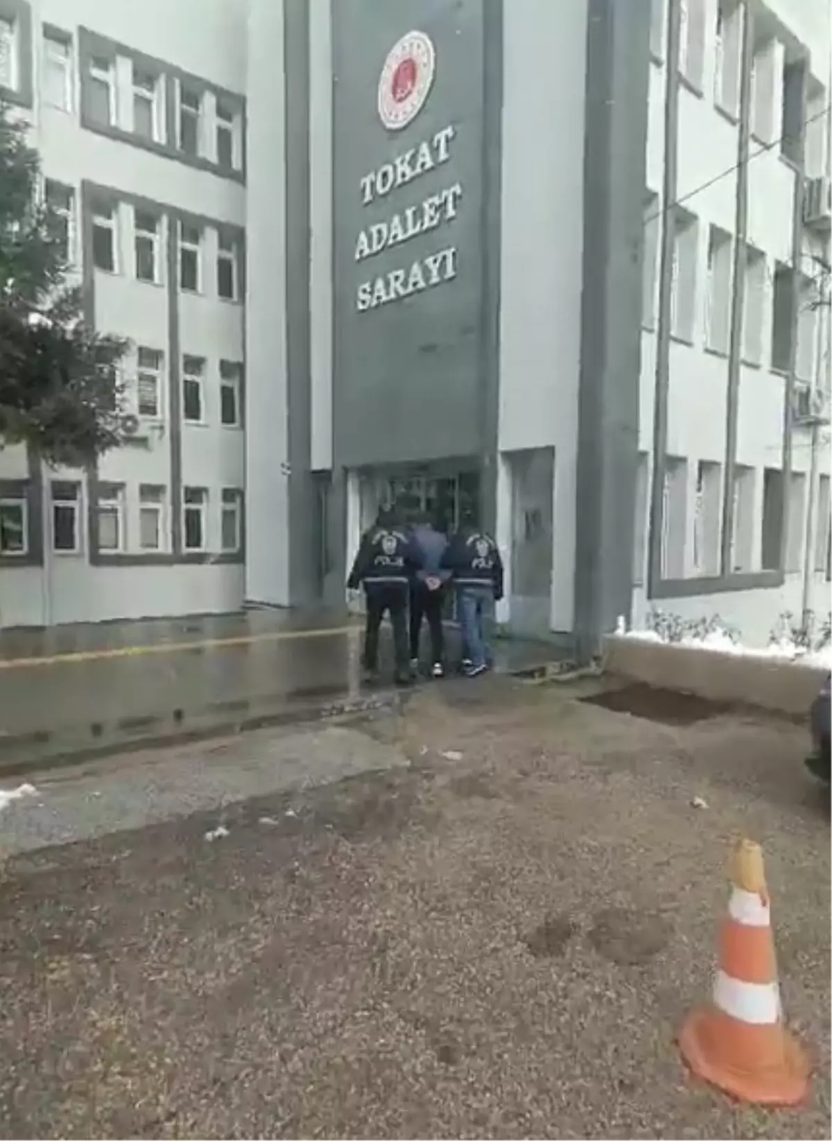 Tokat’ta 33 Yıllık Hapis Cezalı Kaçak Polis Operasyonuyla Yakalandı