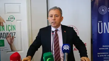 Etkinlikte proje tanıtımı ve genç katılımcılar