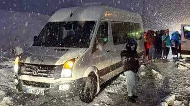 Bingöl'de Zincirleme Trafik Kazası: 10 Kişi Hastaneye Sevk Edildi