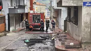 Yangın sonrası evin çatısı