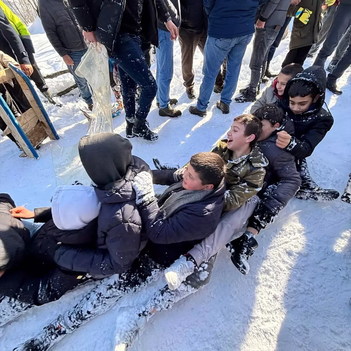 Kumru Kayak Festivali'nde 100 Katılımcı Kış Renklerini Buluşturdu