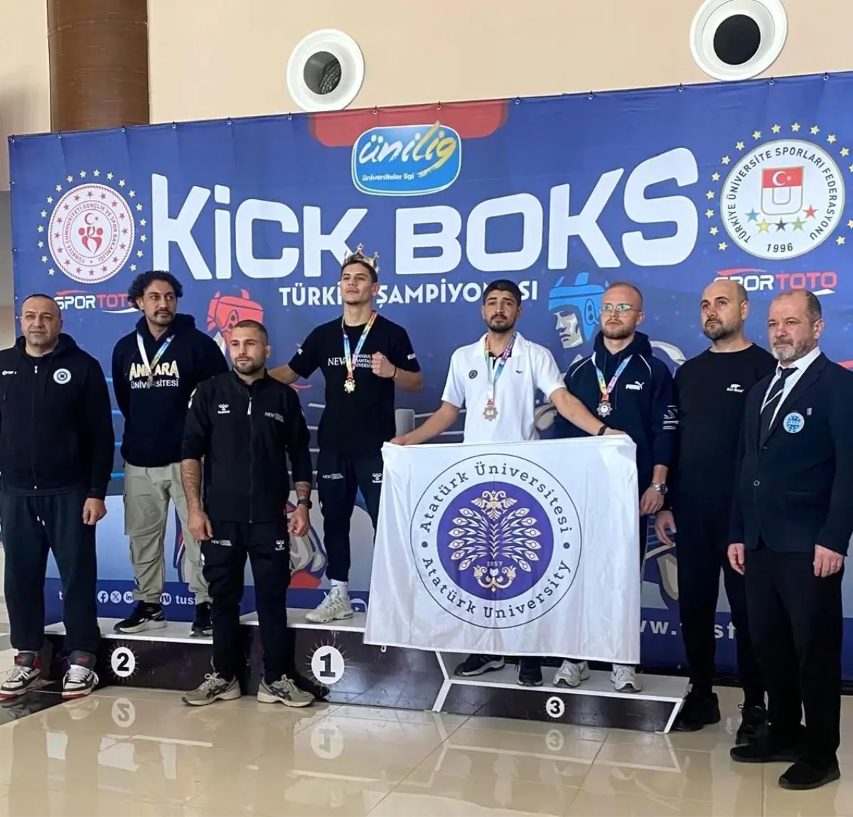 Atatürk Üniversitesi'nden 8 Madalya: Kick Boks ve Buz Tırmanışında Büyük Zafer