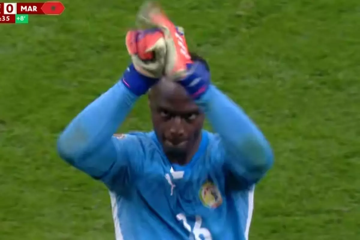Senegal, VAR Kararı Sonrası Sahayı Terk Edip Uzatmalarda Şampiyonluğu Kapılarına Getirdi