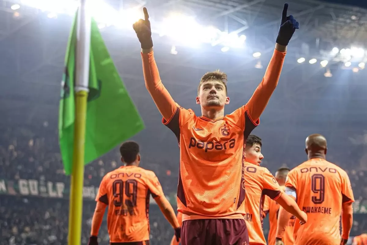 Ernest Muçi, Trabzonspor’da 18 Maçta 8 Gol Atarak Formunu Zirveye Taşıdı