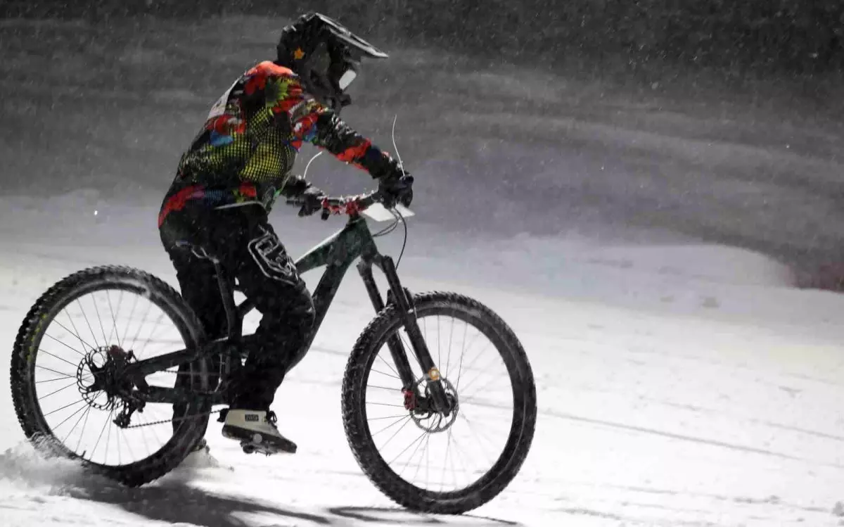 Erzurum Palandöken’de Snowbike Şampiyonası Coşkusu ve Zaferler