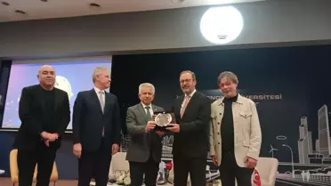 Panelde Sunum Yapılan Ana Görsel