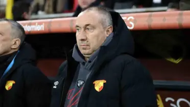 Stoilov ve takımı sahada