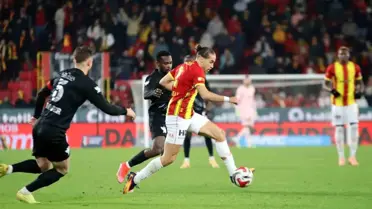 Maçın kritik gol anlarından bir fotoğraf
