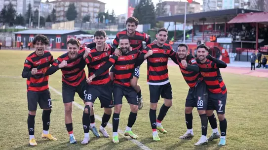 Uşakspor, Afyonspor'u 1-0 Yenerek Play-Off Yolunda 5. Zaferini Aldı