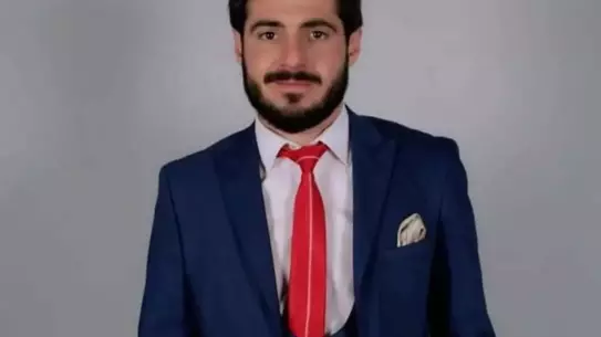 Yangın sonrası araç kalıntısı