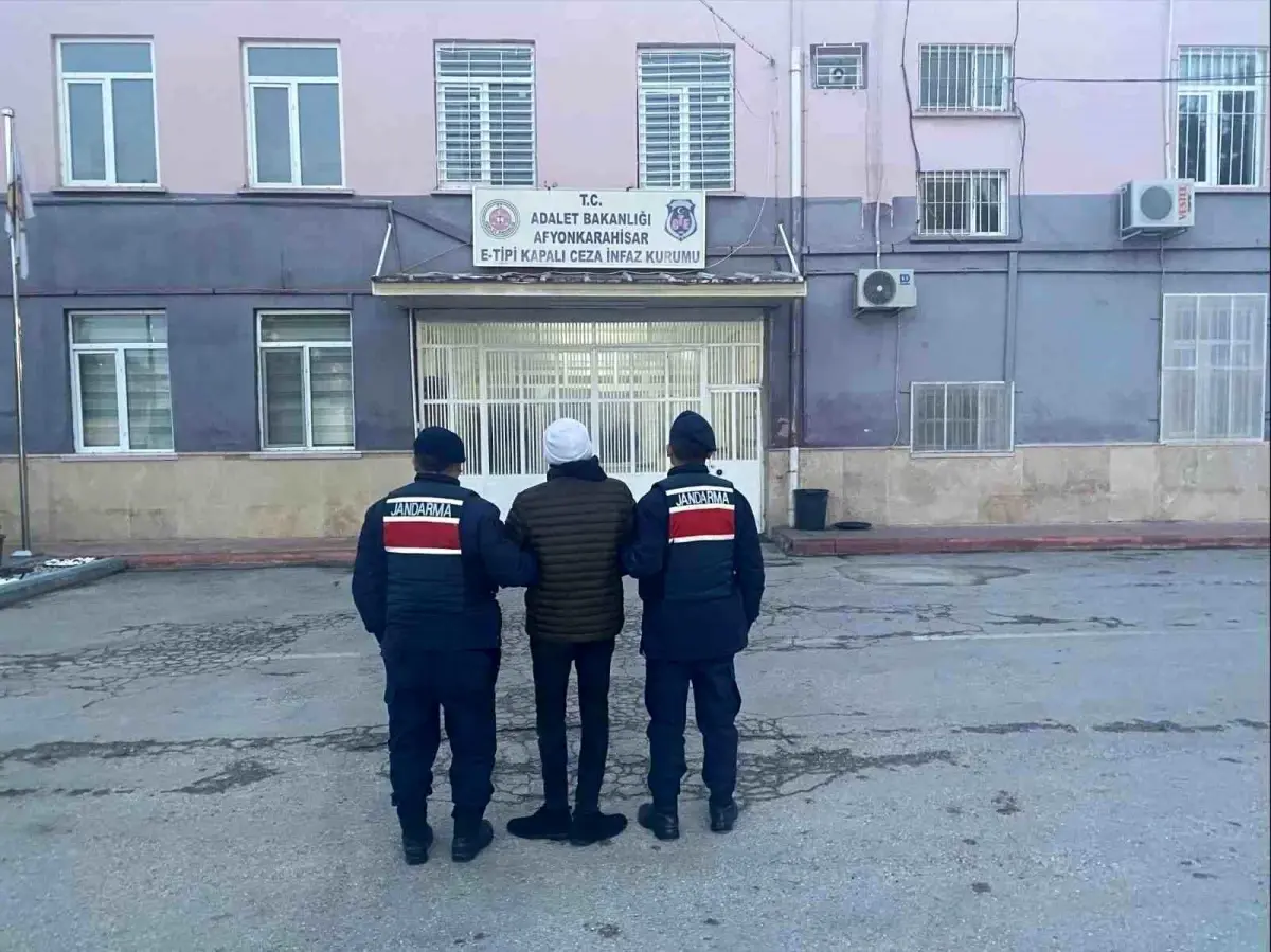 Afyonkarahisar’da Jandarma Operasyonu: 13 Şüpheli Tutuklandı