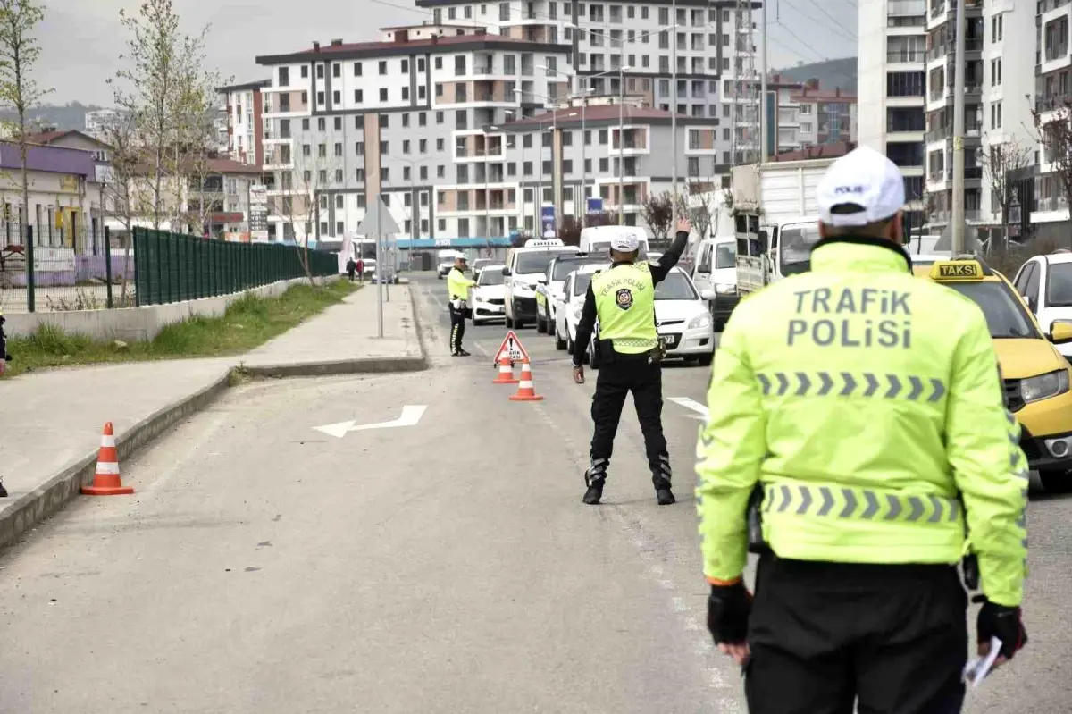 Ordu’da Trafik Denetimlerinde 12 Bin Araç İncelendi, 3 Bin Üzeri Sürücüye Ceza Kesildi