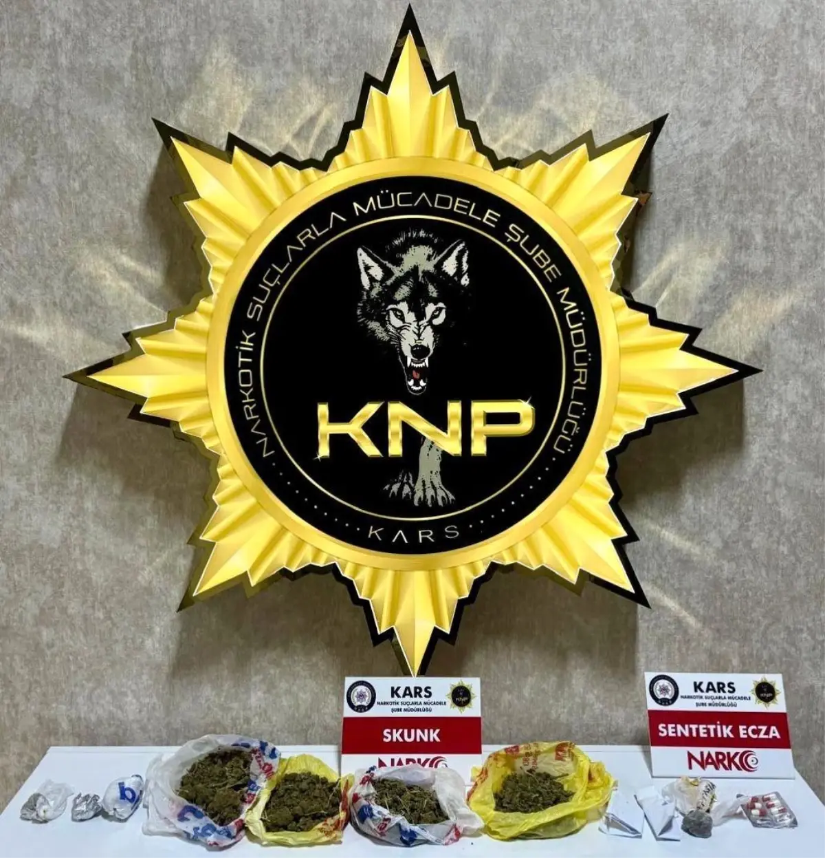 Sarıkamış’ta Uyuşturucu Kaçakçılığına Büyük Darbe: 7 Gözaltı, 5 Tutuklama