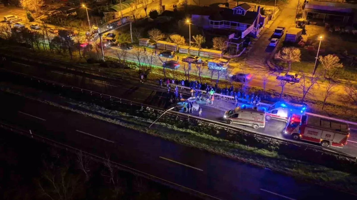 Silivri'de Çarpışma Sonucu 1 Hayatını Kaybetti, 2 Yaralı