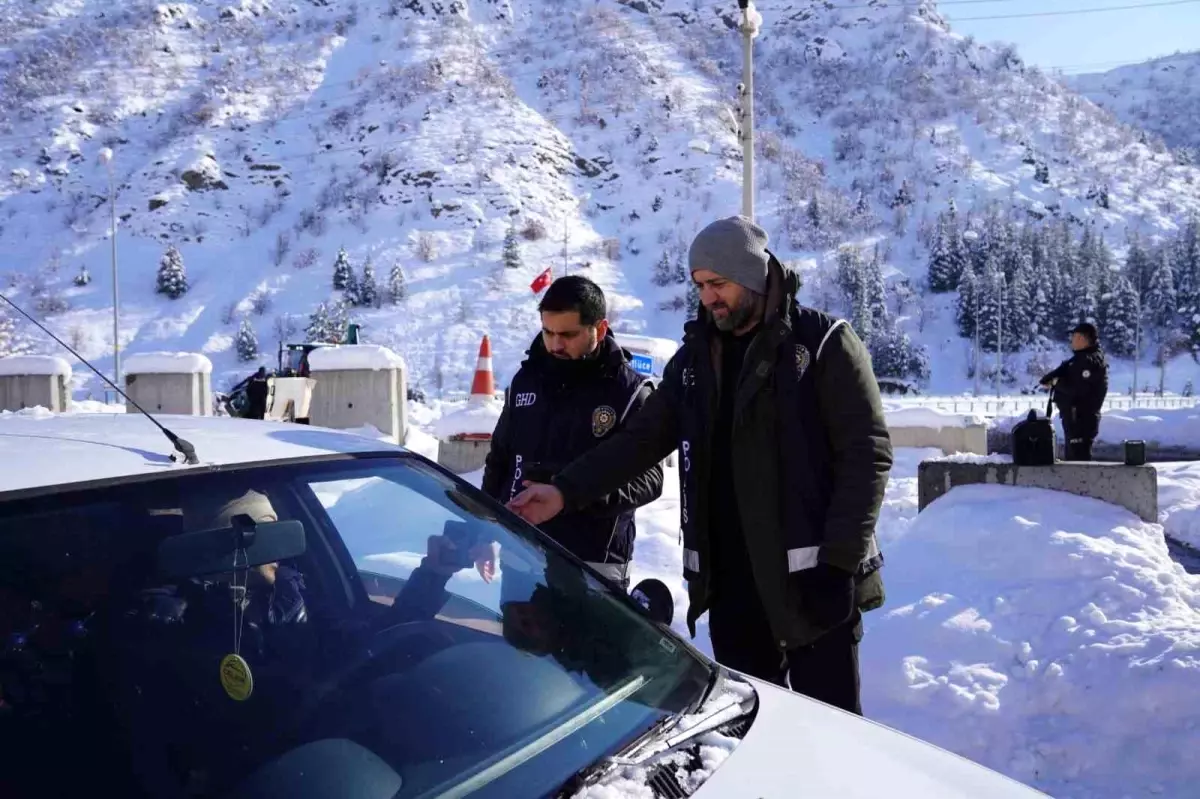 Tunceli'de Düzensiz Göçmen Denetimleri Sorunsuz Tamamlandı