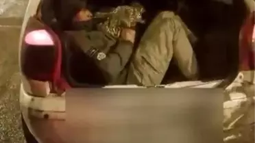 Otomobil bagajındaki kaçak göçmenler