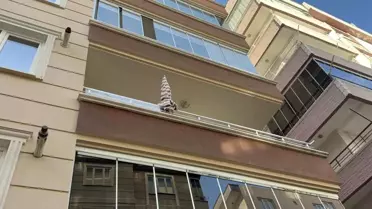 Balkondan düşen kadın