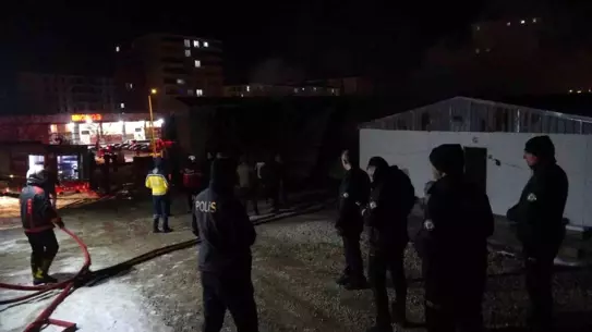 Malatya Şantiyesindeki Yatakhanede Çıkan Yangın Kısa Sürede Söndürüldü